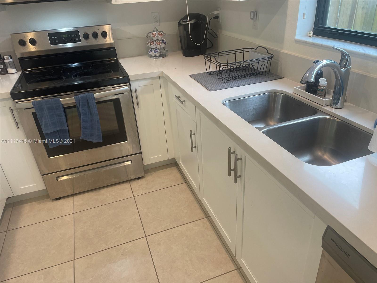 RESERVE AT EDGEWOOD - Residential Lease