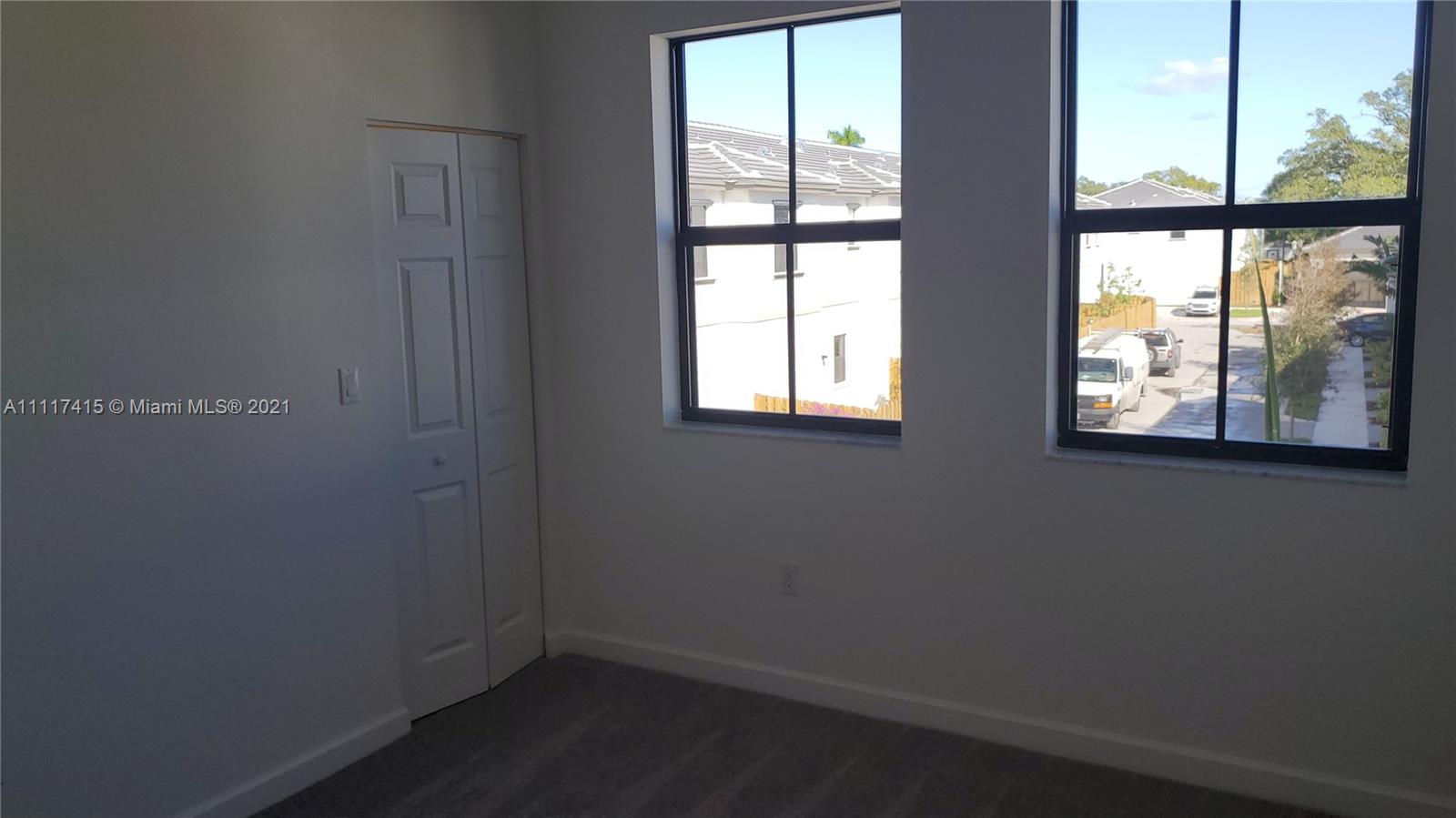 RESERVE AT EDGEWOOD - Residential Lease
