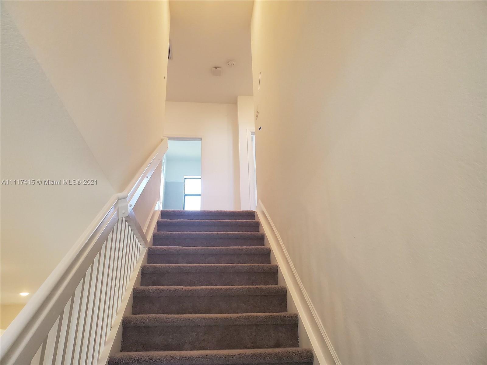 RESERVE AT EDGEWOOD - Residential Lease
