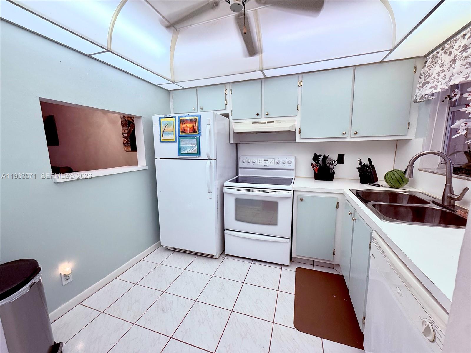 ROYAL PARK GARDENS II-D C - Residential