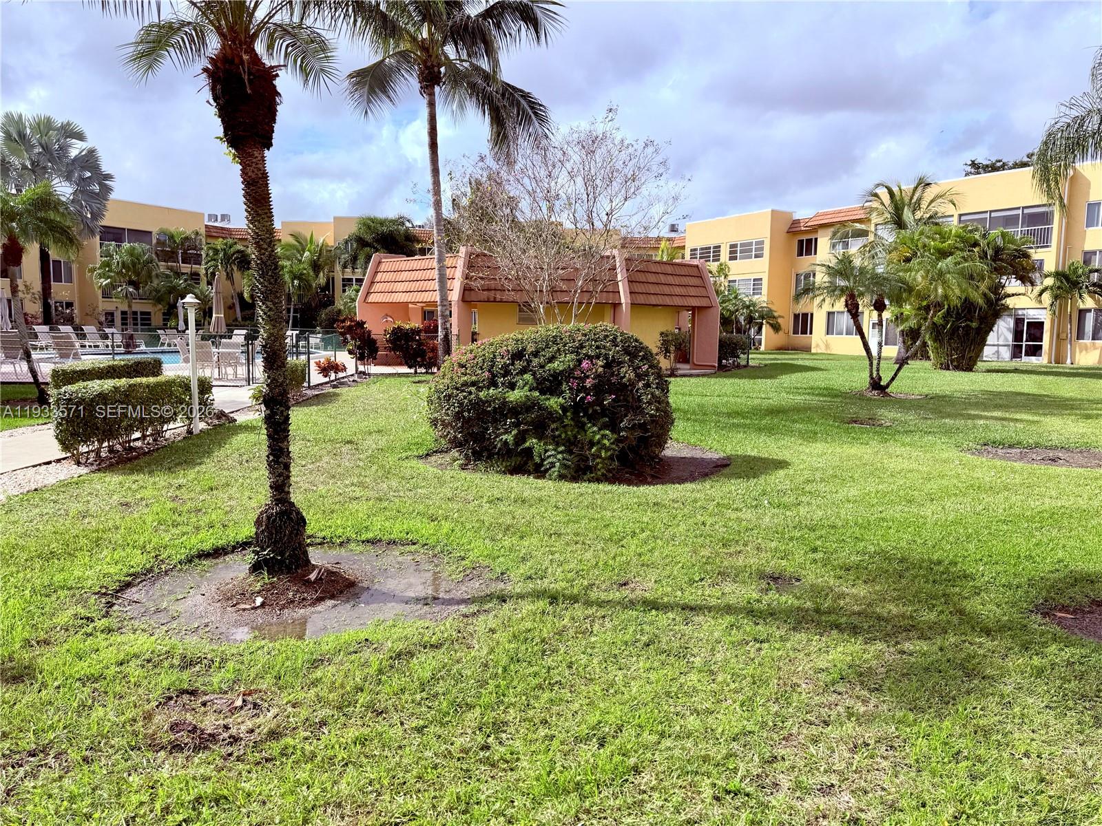 ROYAL PARK GARDENS II-D C - Residential