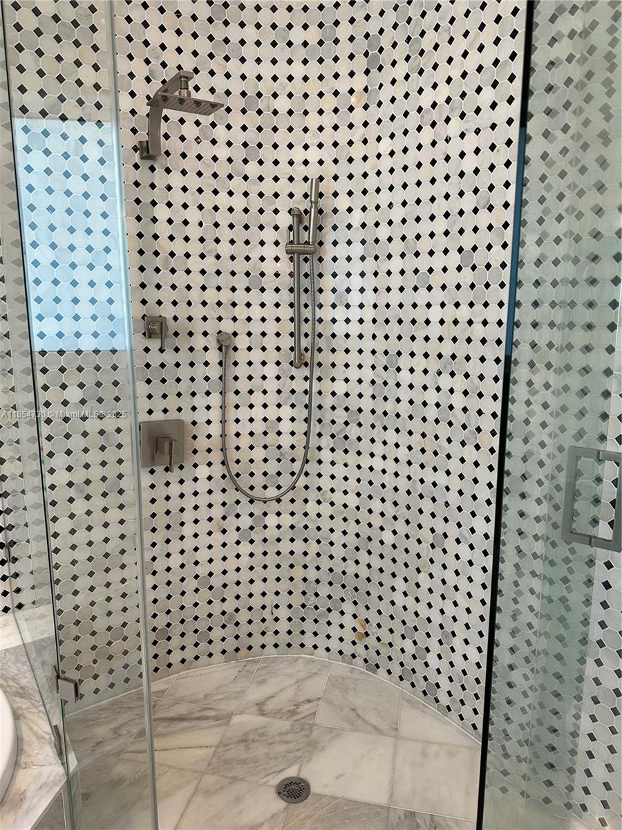 HELMS COUNTRY ESTATES RE- - Residential