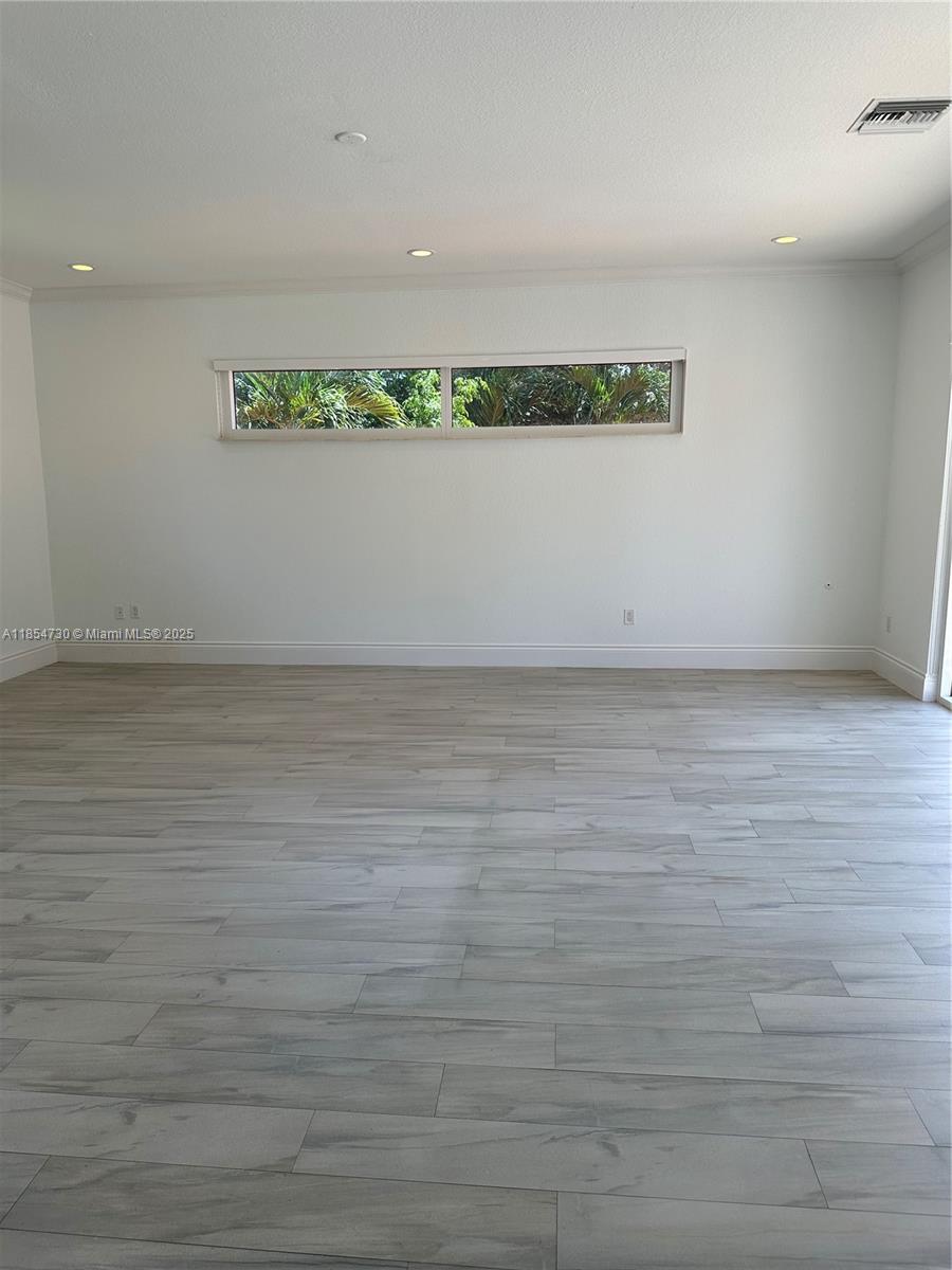 HELMS COUNTRY ESTATES RE- - Residential