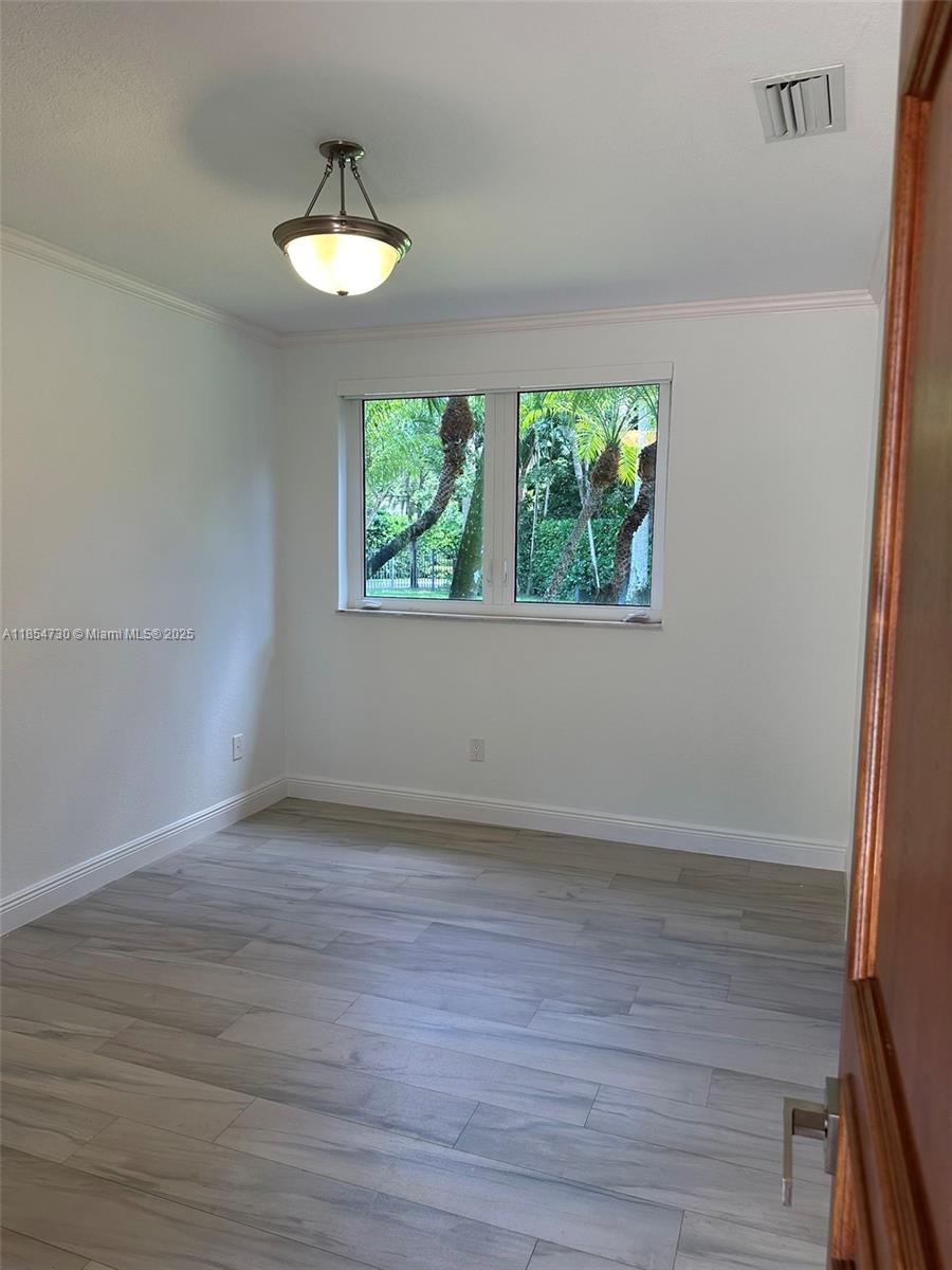 HELMS COUNTRY ESTATES RE- - Residential