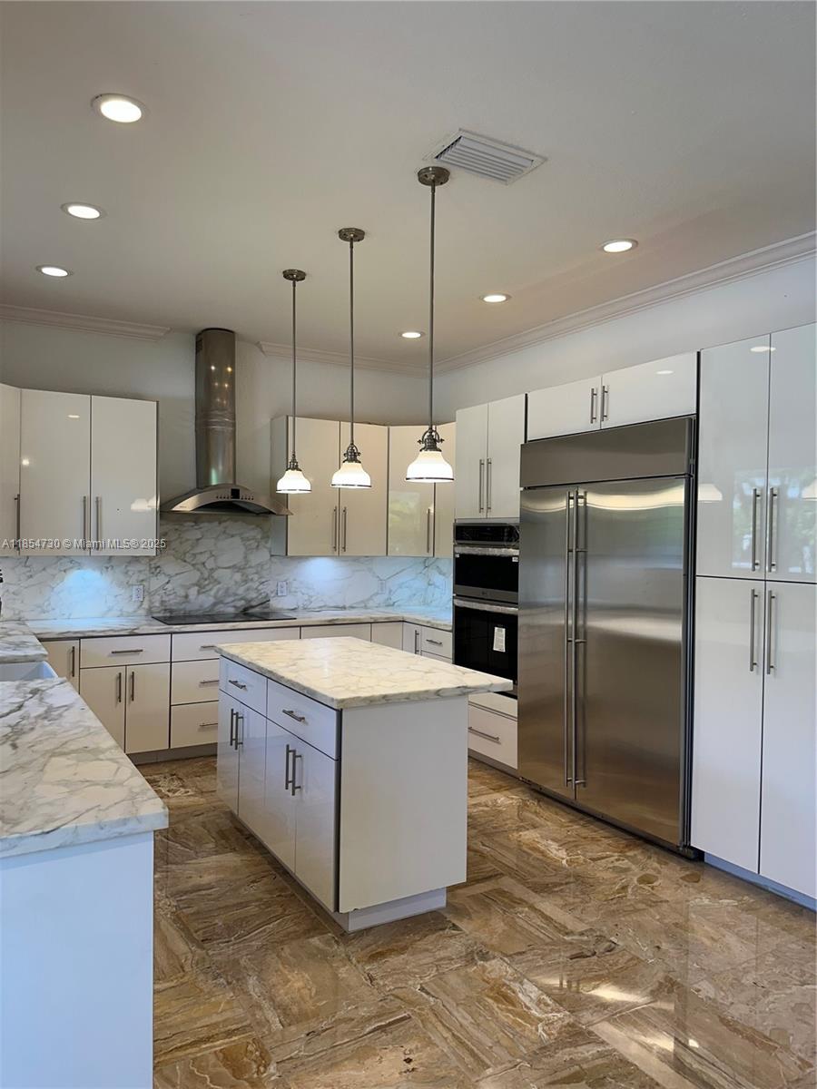 HELMS COUNTRY ESTATES RE- - Residential