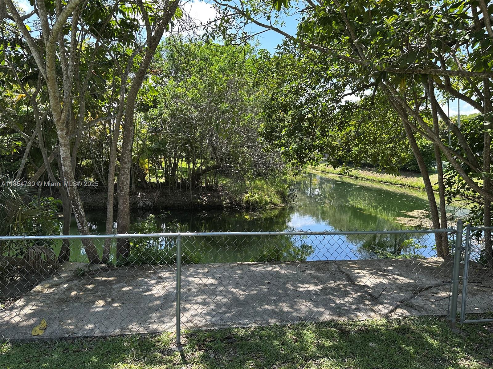 HELMS COUNTRY ESTATES RE- - Residential