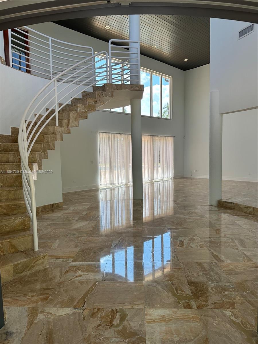 HELMS COUNTRY ESTATES RE- - Residential