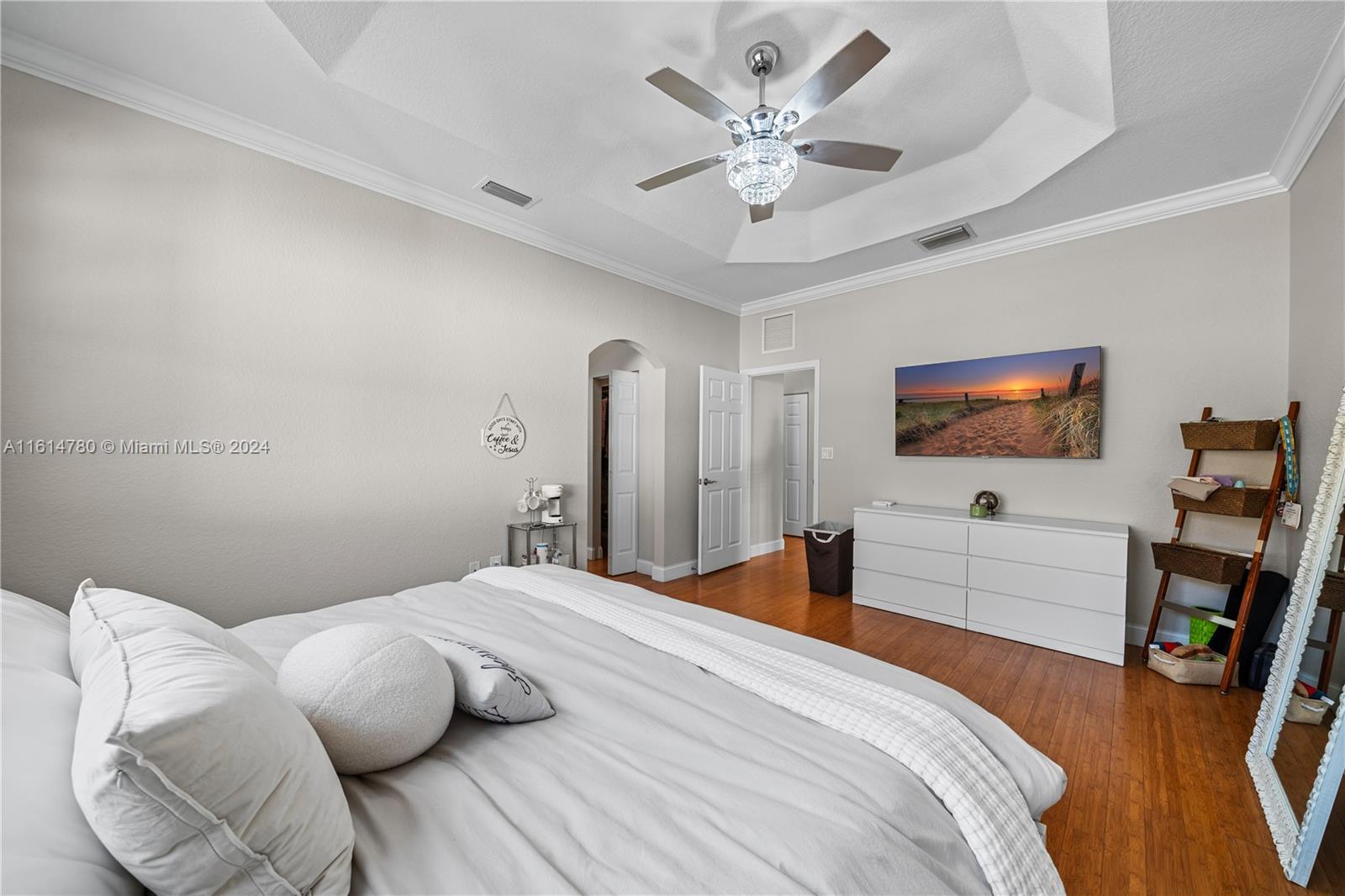 COURTS AT TUSCANY - Residential Lease