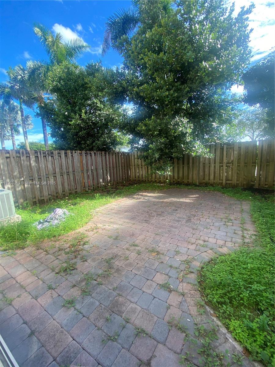 CENTURY GARDENS AT TAMIAM - Residential Lease