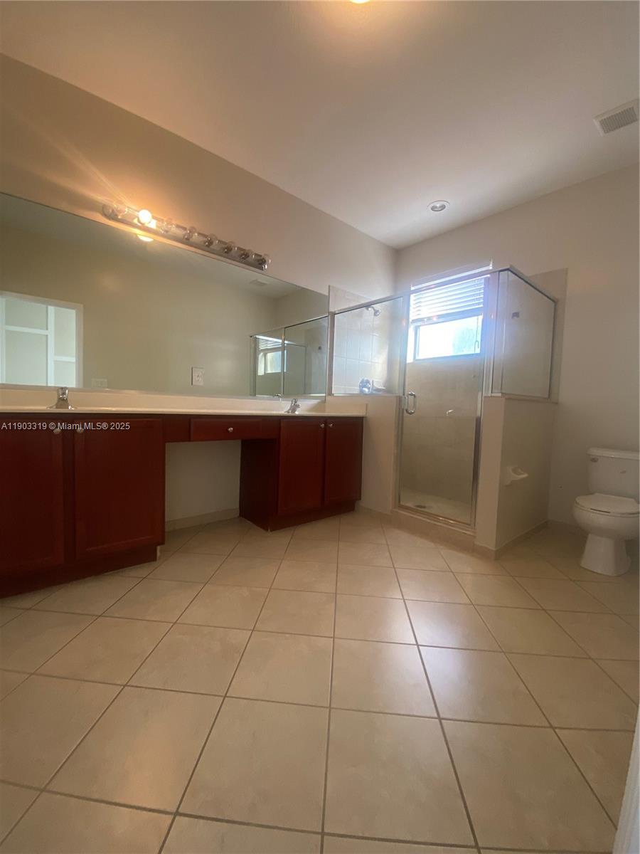 CENTURY GARDENS AT TAMIAM - Residential Lease