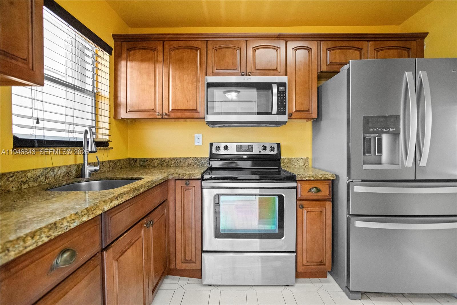 2811 N Pine Island Rd 302