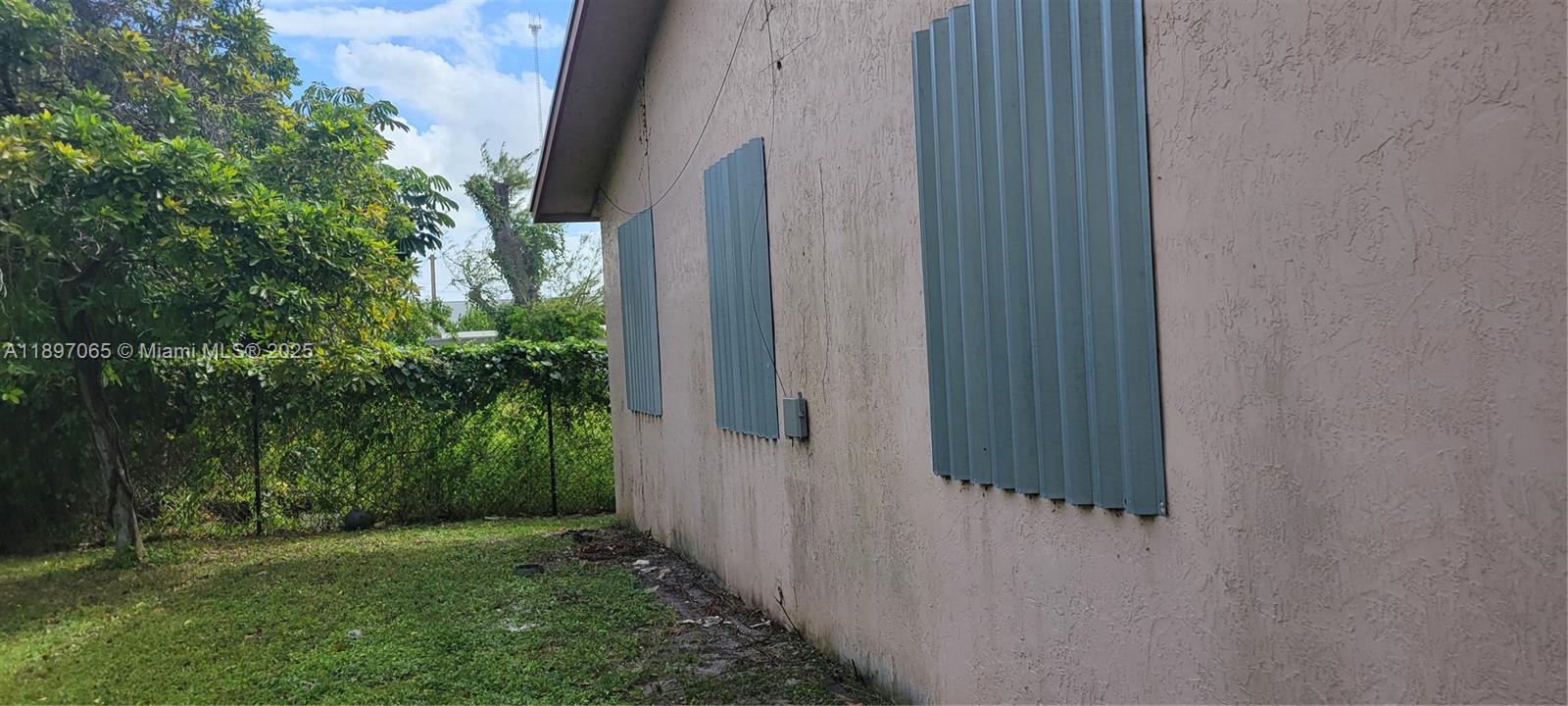 CARVER RANCHES BUSINESS S - Residential