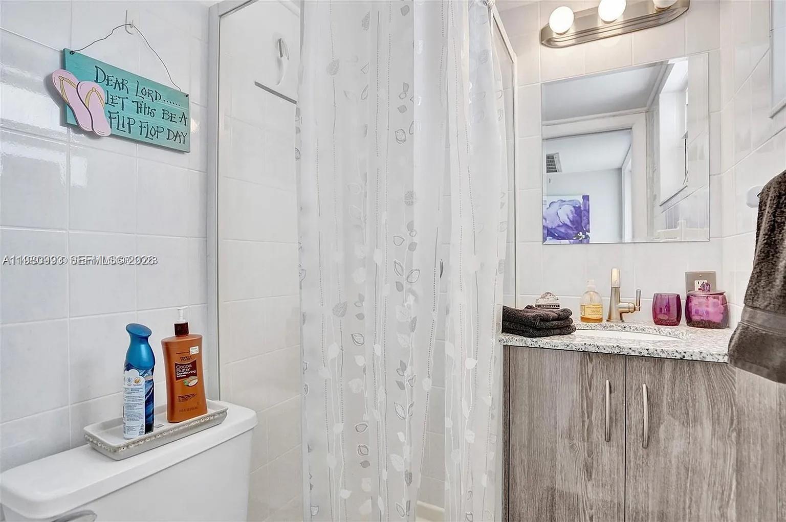 LEISURE GARDENS CONDO - Residential Lease