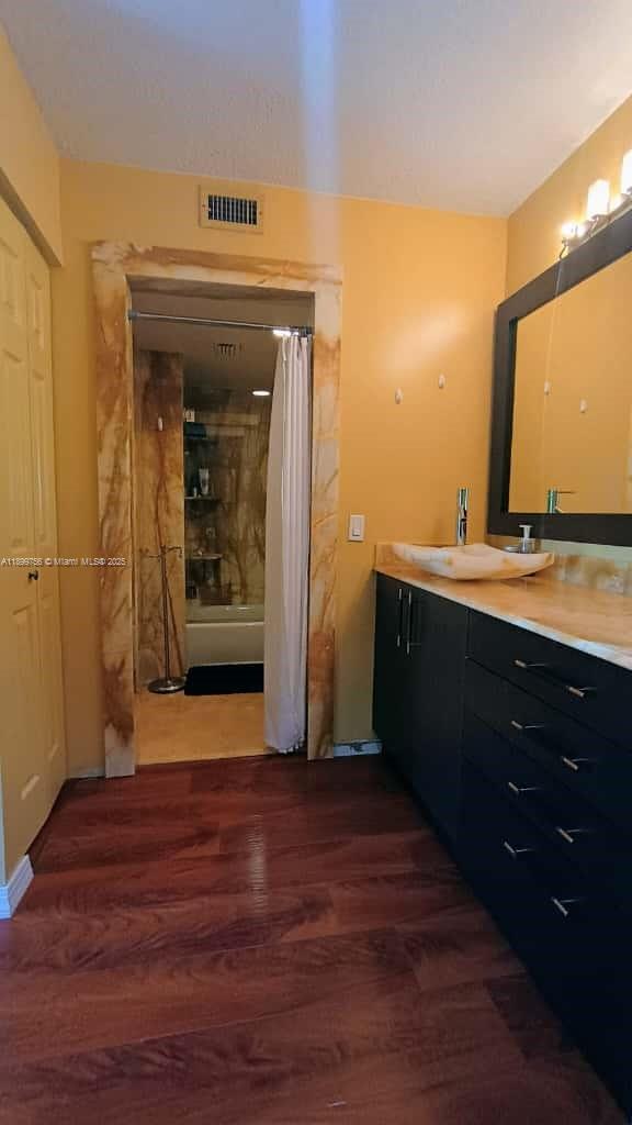 THE YACHT CLUB AT AVENTUR - Residential Lease