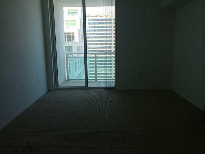 THE PLAZA 851 BRICKELL CO - Residential Lease