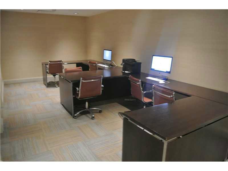 THE PLAZA 851 BRICKELL CO - Residential Lease