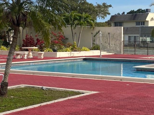 GREEN HILLS PARK WEST NO - Residential