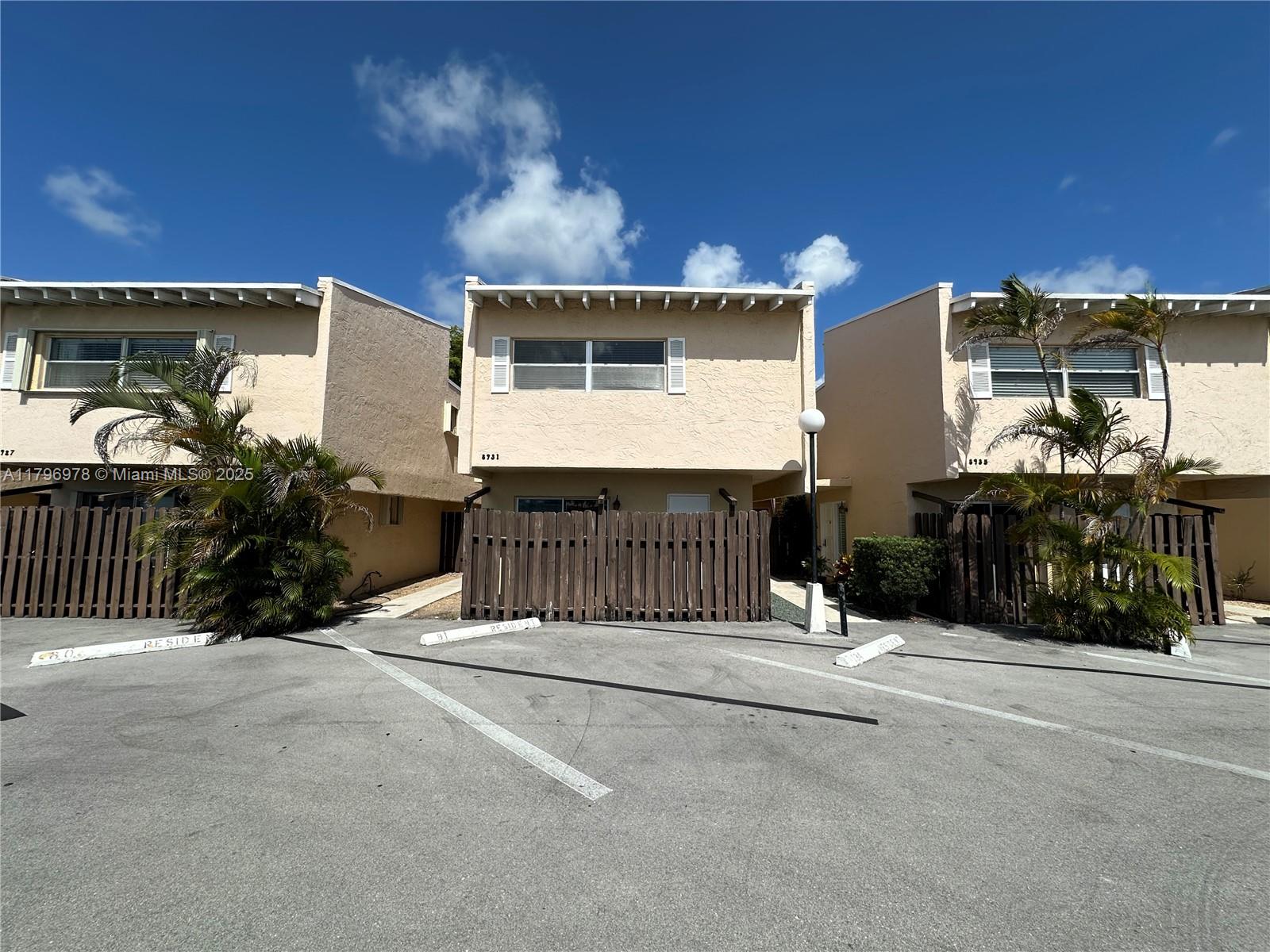 Rental Property at 8931 Ne 4th Ave Rd 8931, Miami Shores, Miami-Dade County, Florida - Bedrooms: 3 
Bathrooms: 3  - $3,200 MO.