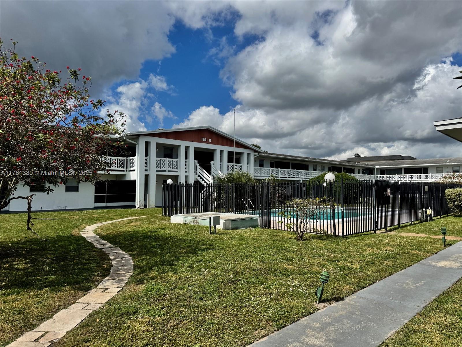 Rental Property at 1701 Nw 46th Ave 213, Lauderhill, Miami-Dade County, Florida - Bedrooms: 2 
Bathrooms: 2  - $1,750 MO.