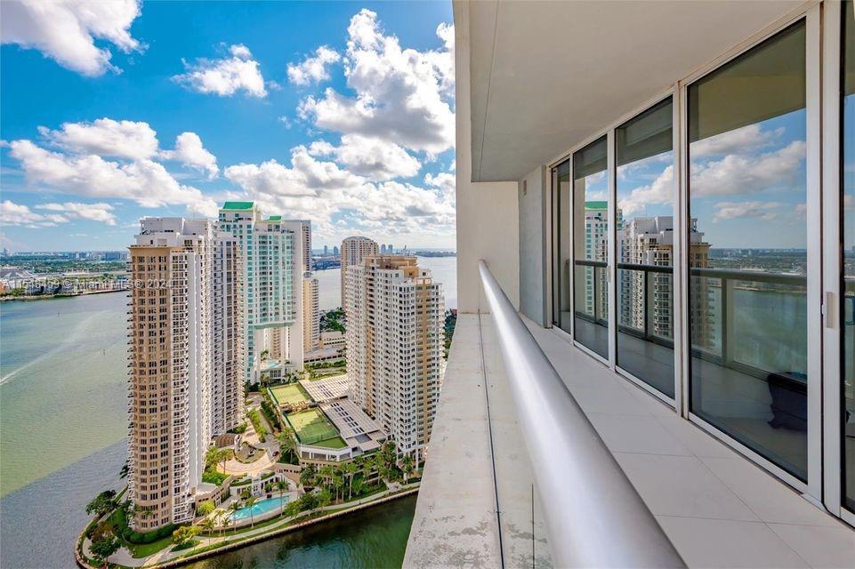Property for Sale at 495 Brickell Ave Ave 2310, Miami, Broward County, Florida - Bedrooms: 2 
Bathrooms: 2  - $900,000