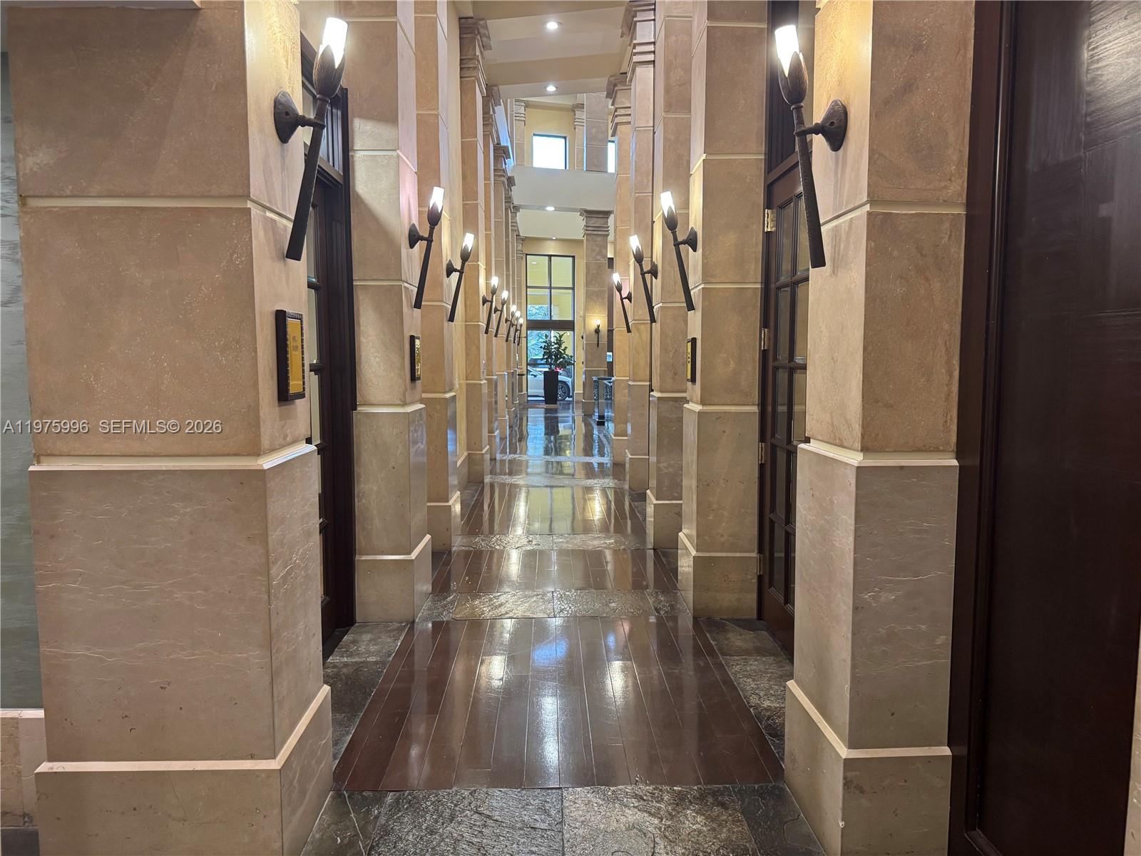 SAYAN CONDO - Residential