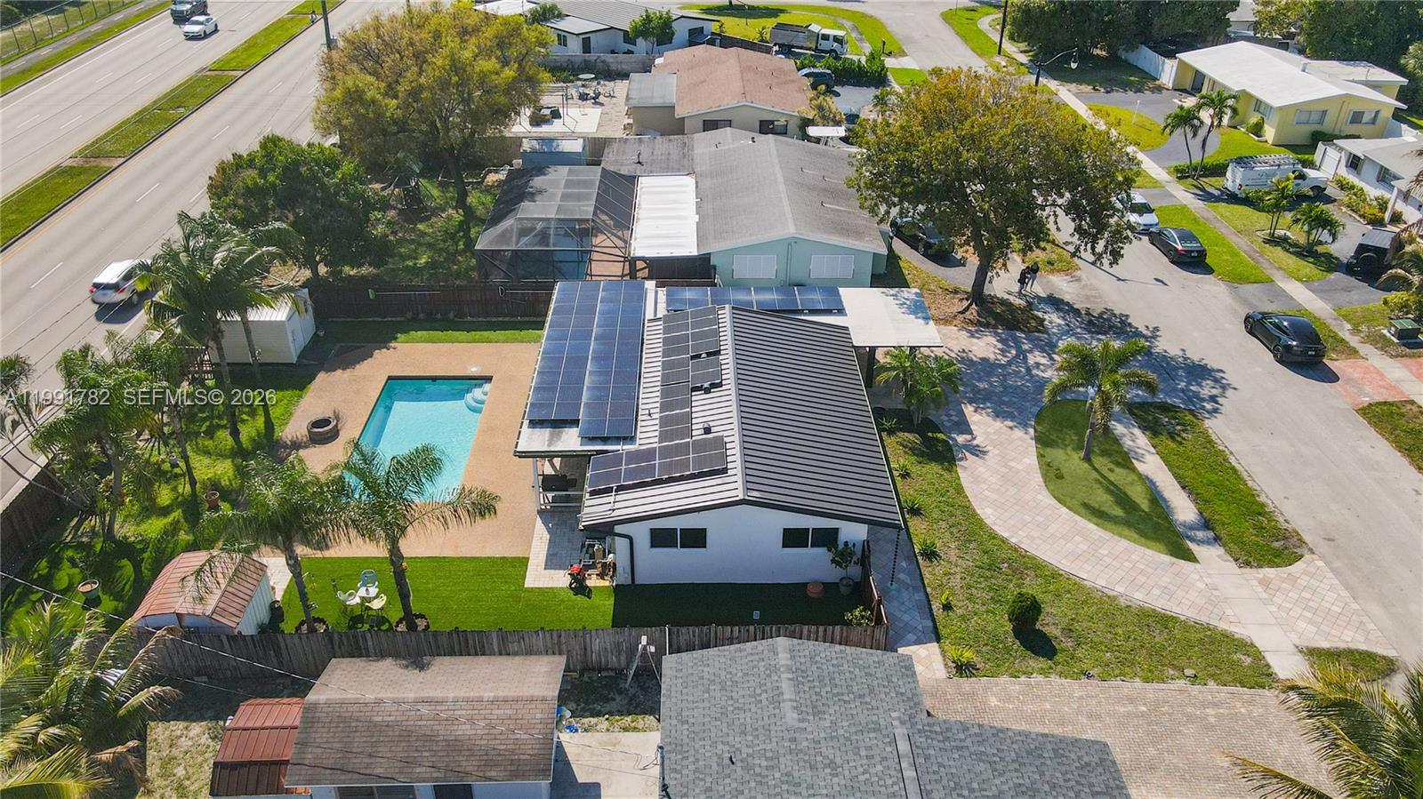 POMPANO GOLF ESTATES 1ST - Residential