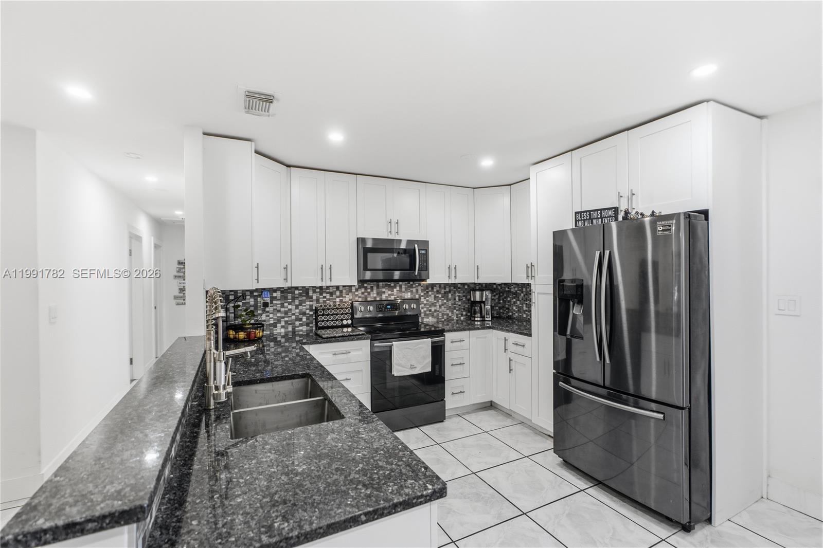 POMPANO GOLF ESTATES 1ST - Residential