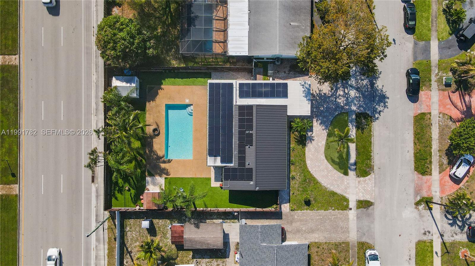 POMPANO GOLF ESTATES 1ST - Residential