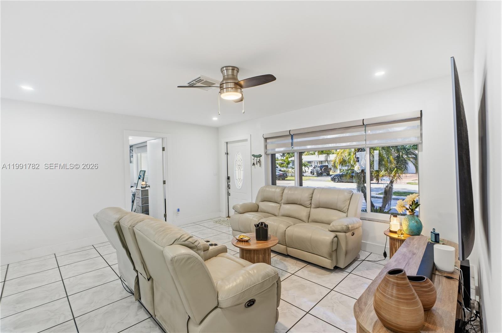 POMPANO GOLF ESTATES 1ST - Residential