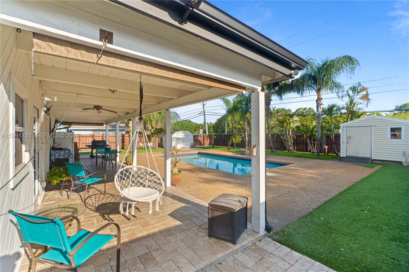 POMPANO GOLF ESTATES 1ST - Residential