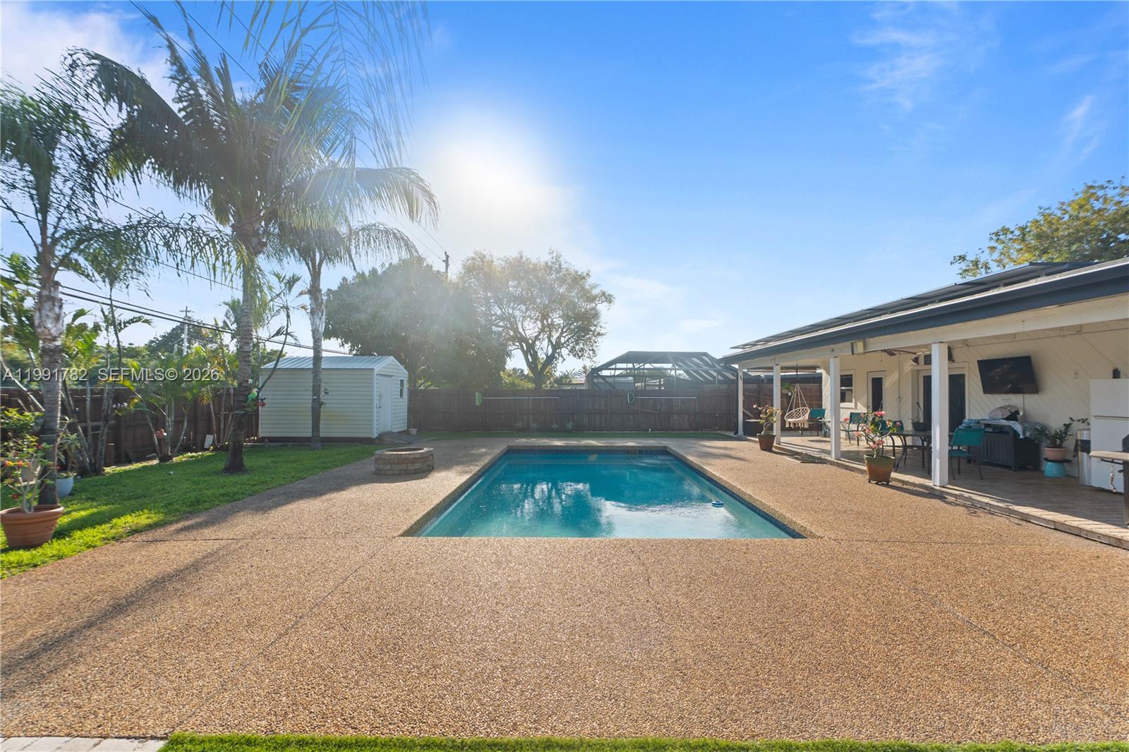 POMPANO GOLF ESTATES 1ST - Residential