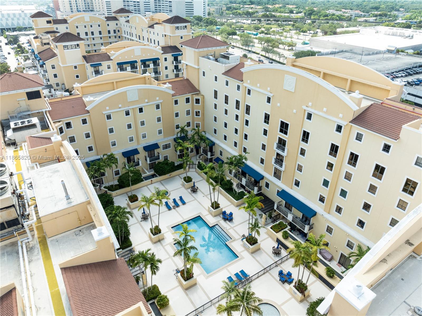 COLONNADE AT DADELAND SW - Residential