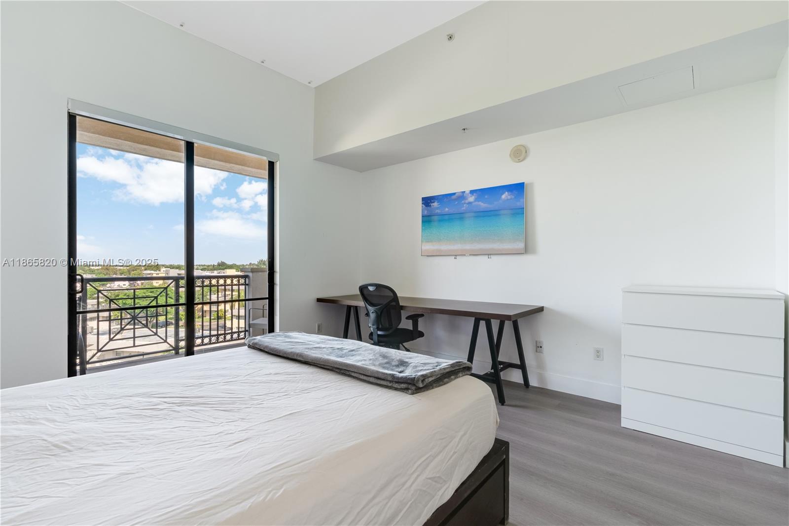 COLONNADE AT DADELAND SW - Residential