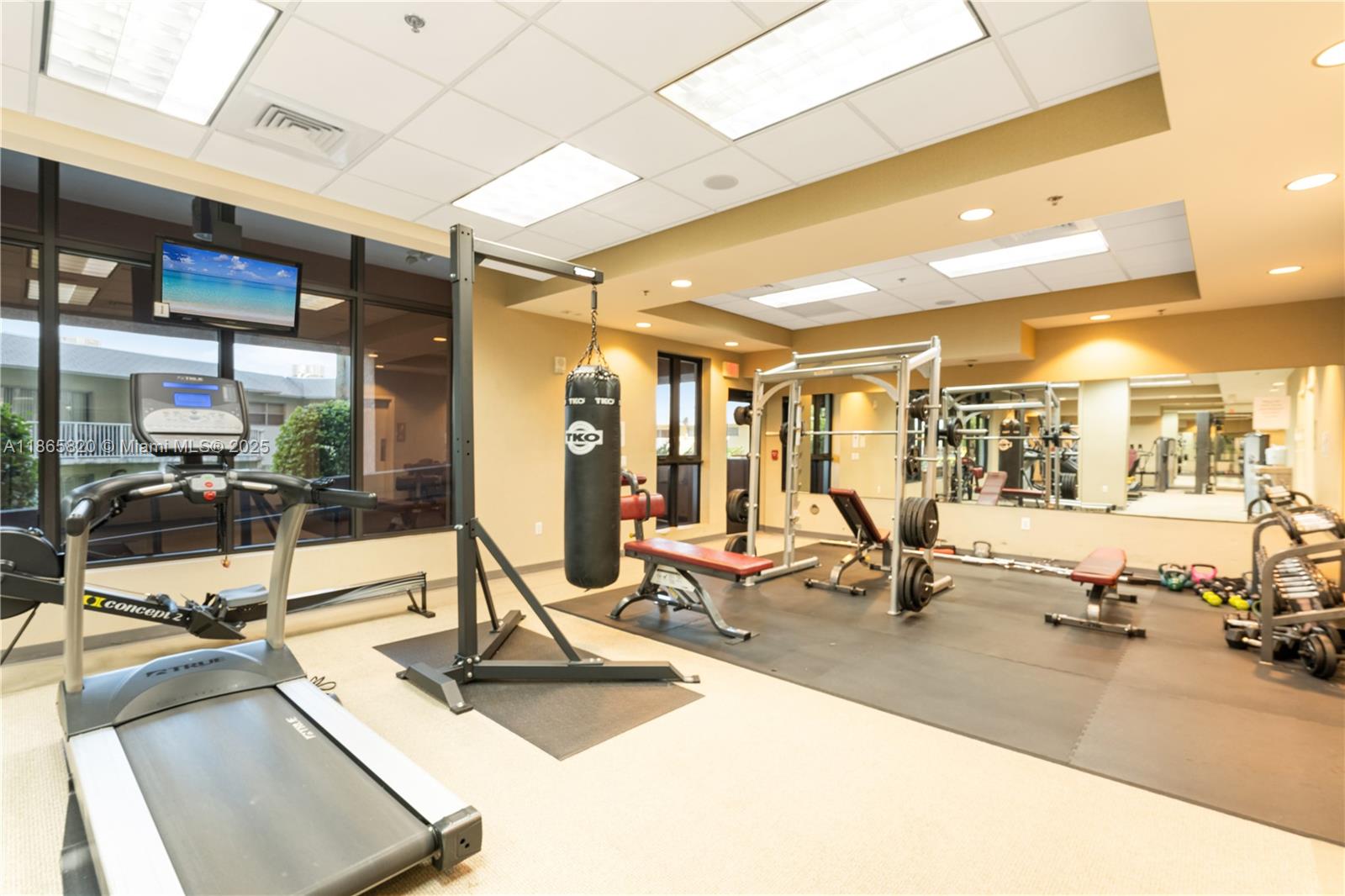 COLONNADE AT DADELAND SW - Residential