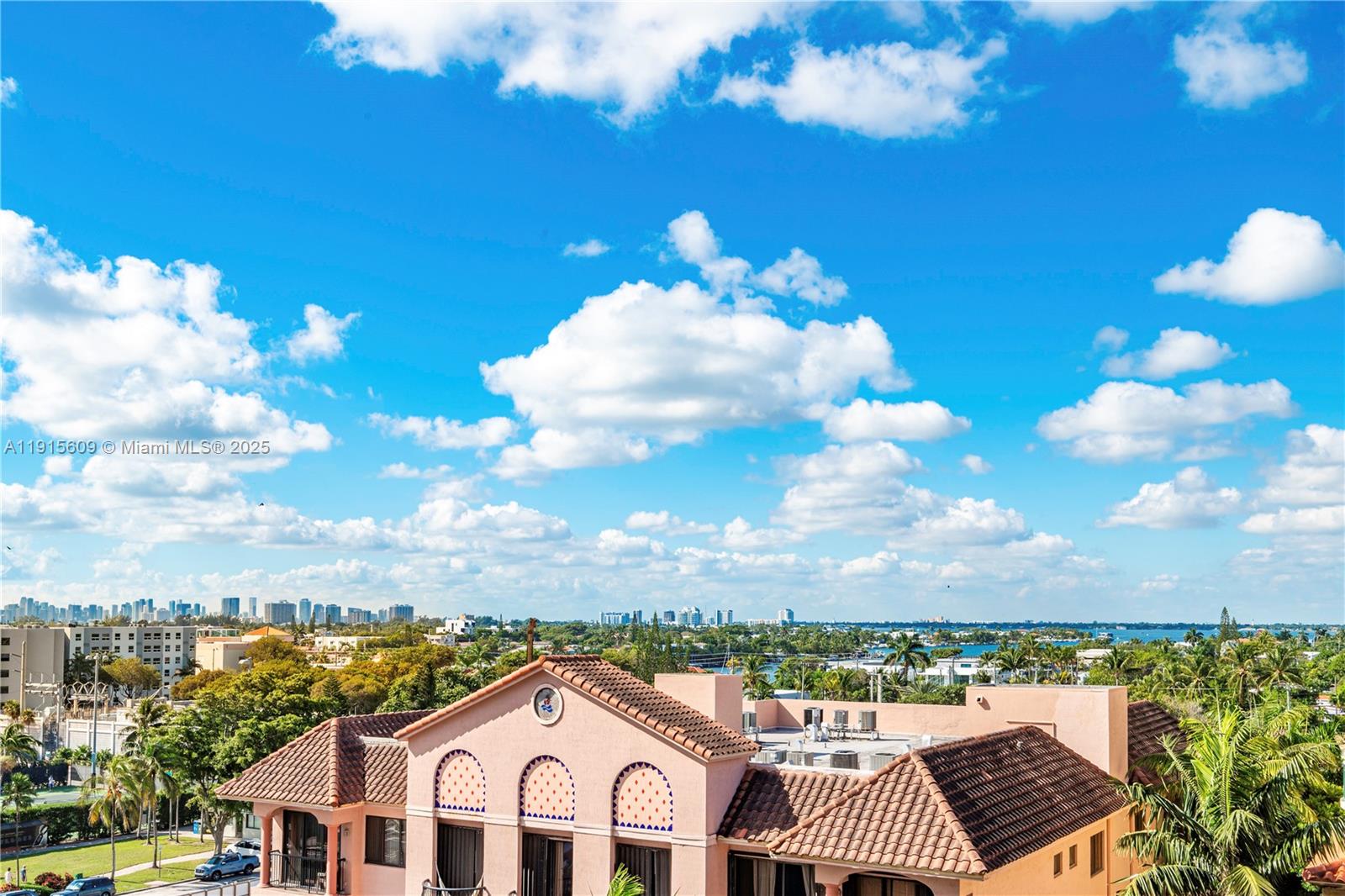 OCEAN 88 - Residential