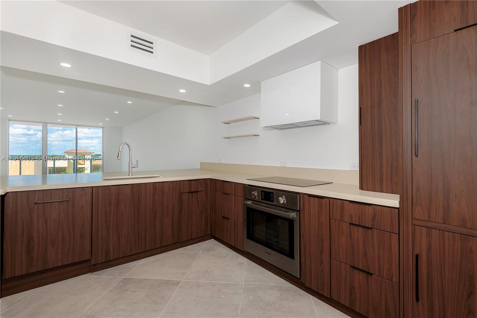 OCEAN 88 - Residential