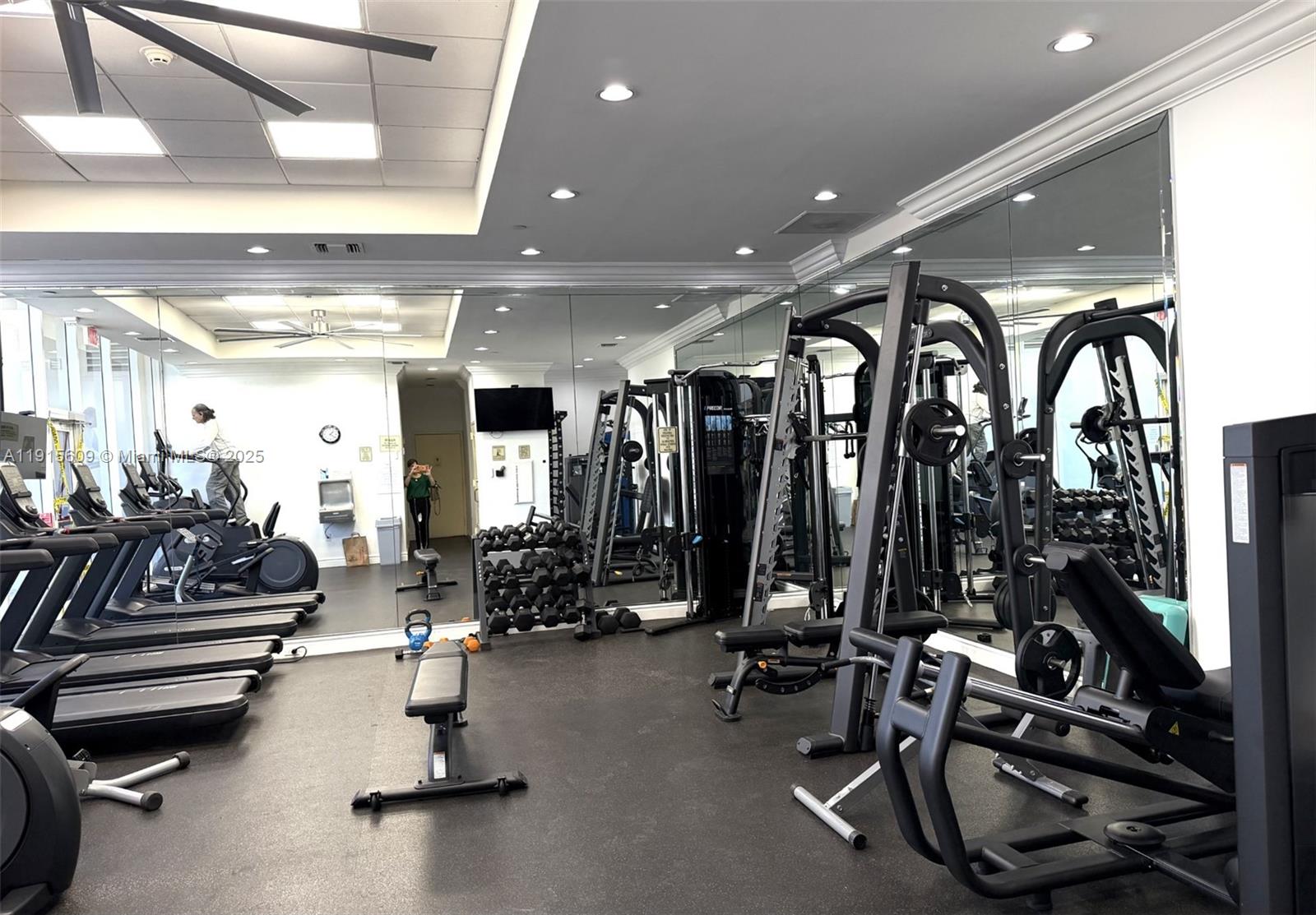 OCEAN 88 - Residential