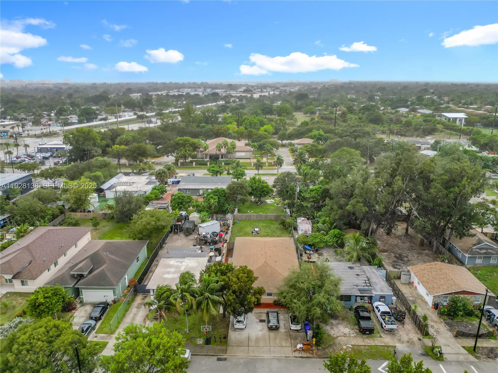 FIRST ADD TO THE HIGHLAND - Residential Lease