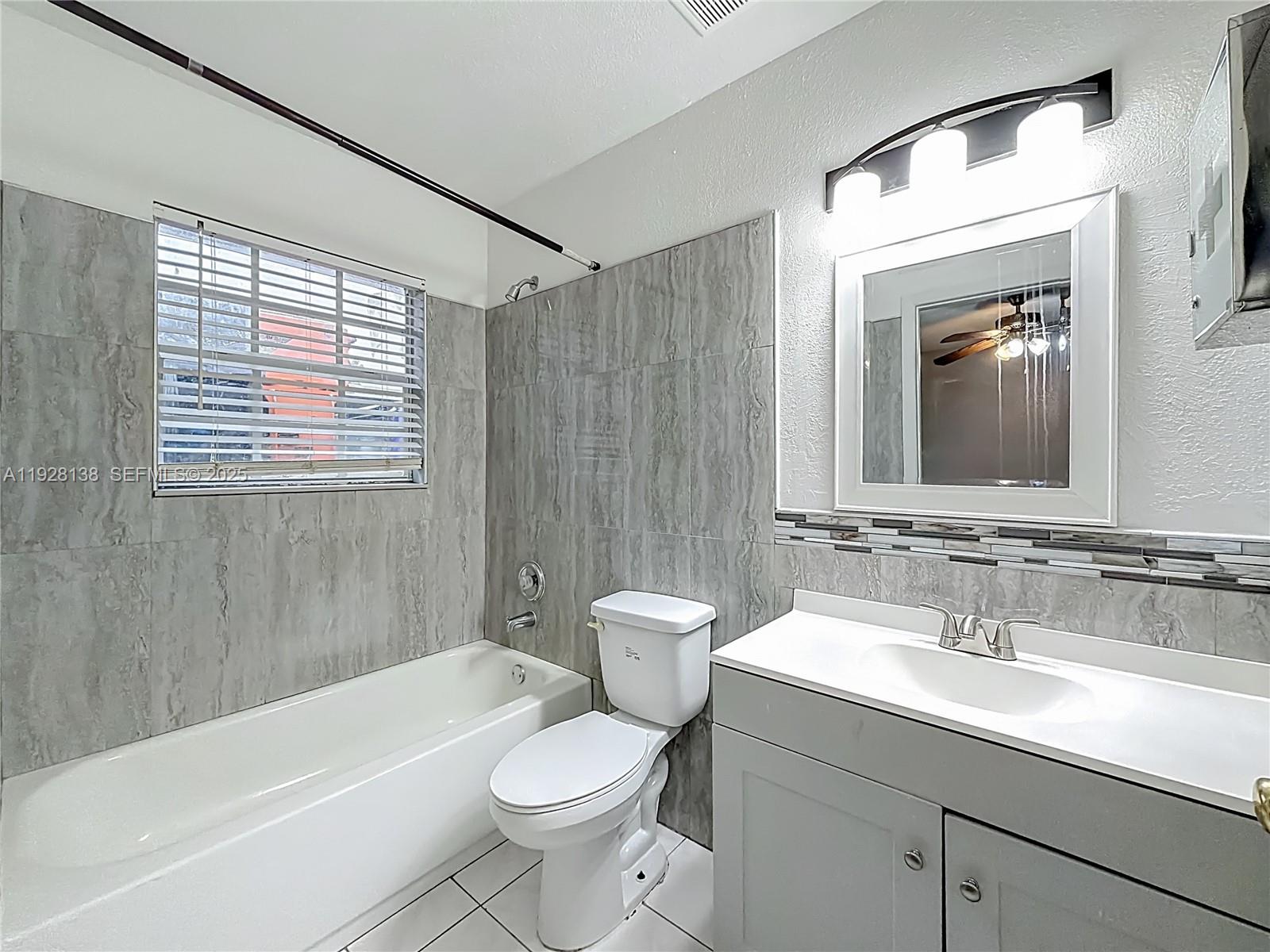 FIRST ADD TO THE HIGHLAND - Residential Lease