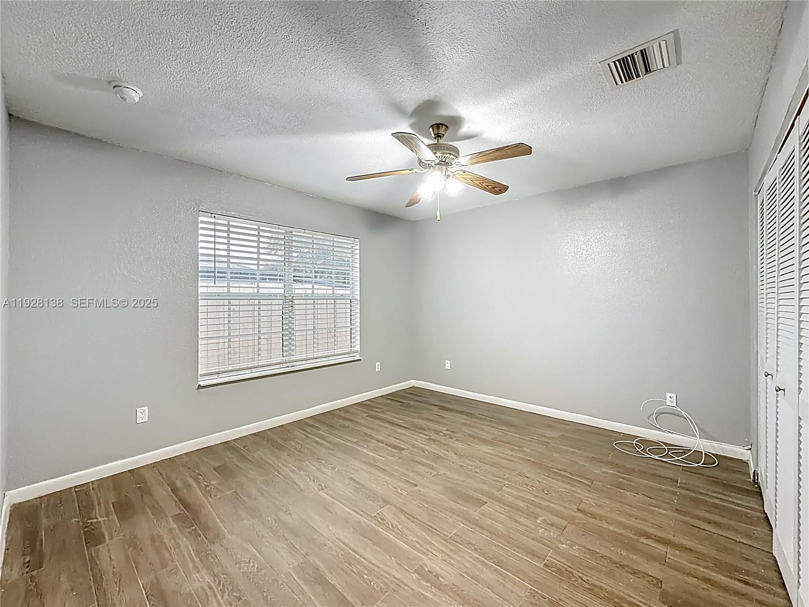 FIRST ADD TO THE HIGHLAND - Residential Lease