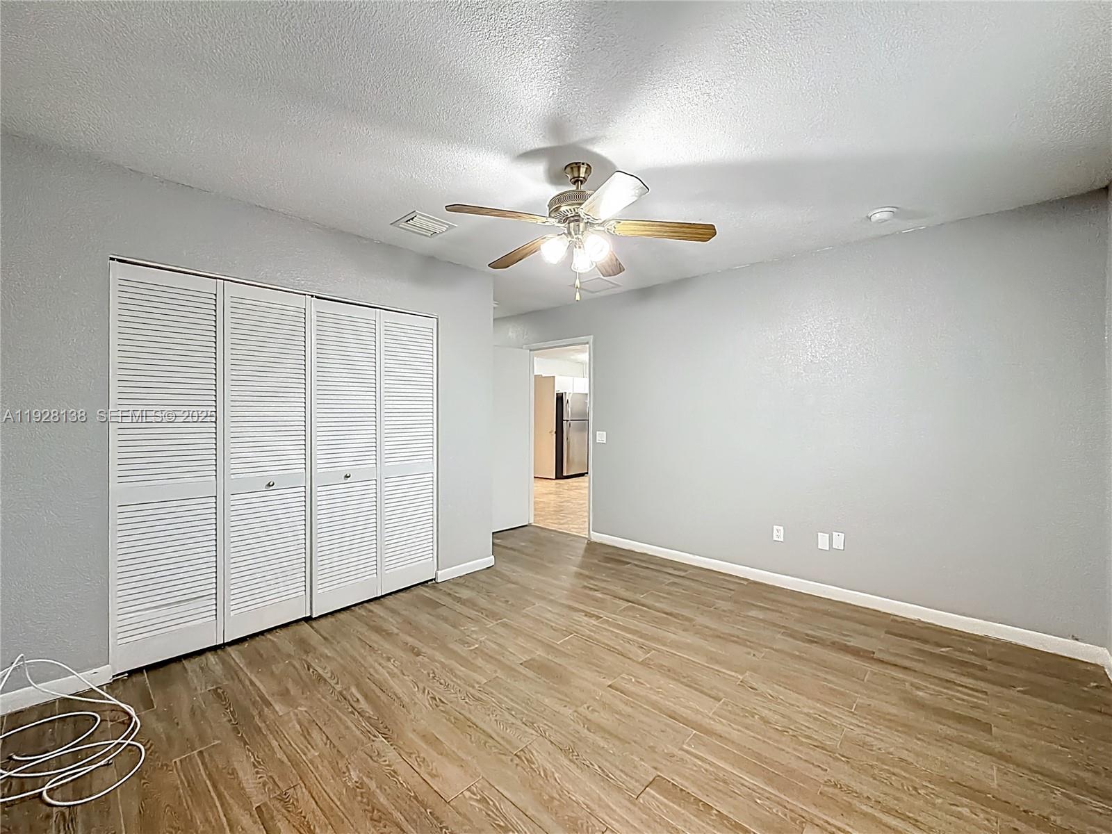 FIRST ADD TO THE HIGHLAND - Residential Lease