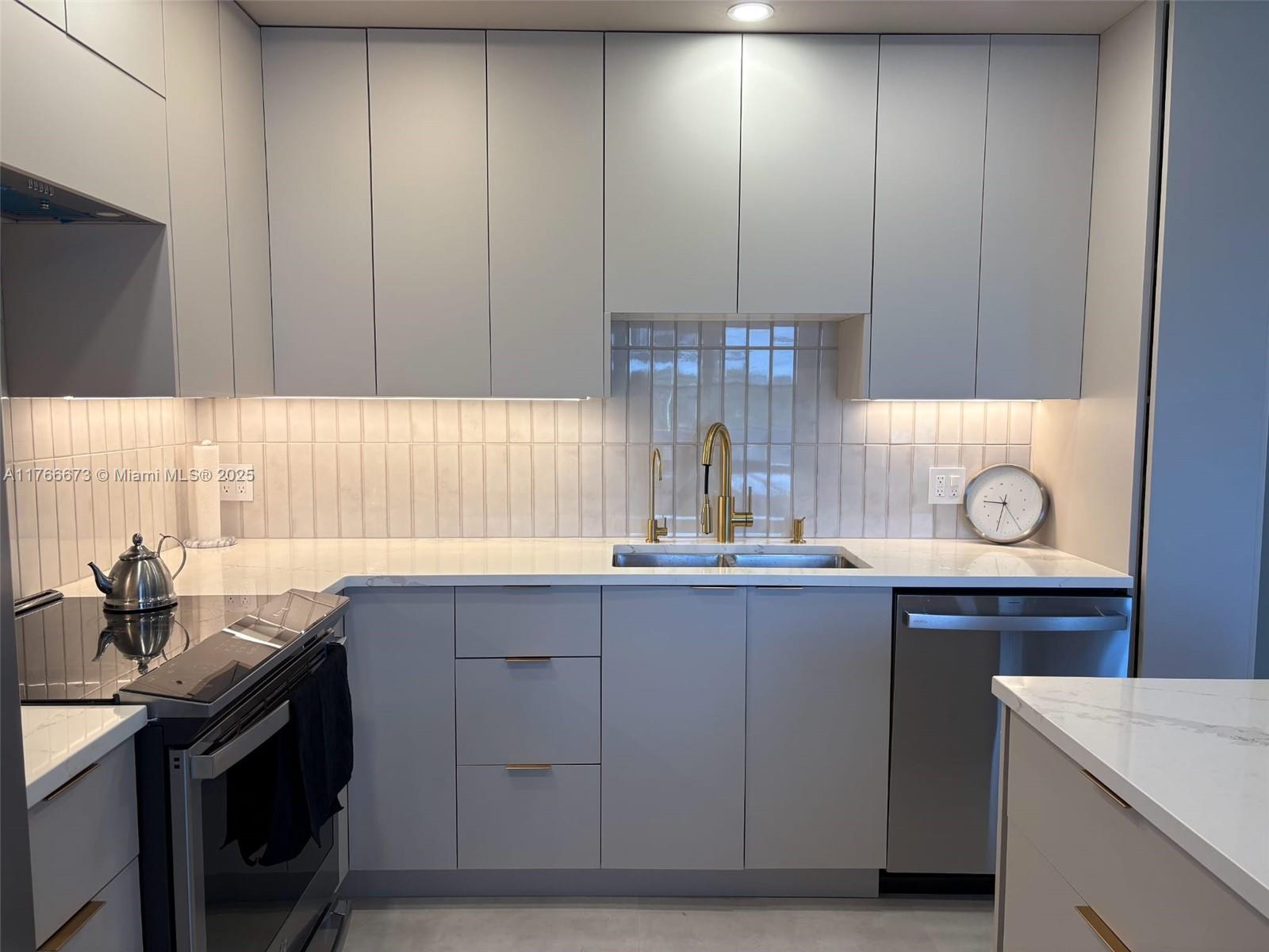YARMOUTH AT CENTURY VILLA - Residential Lease