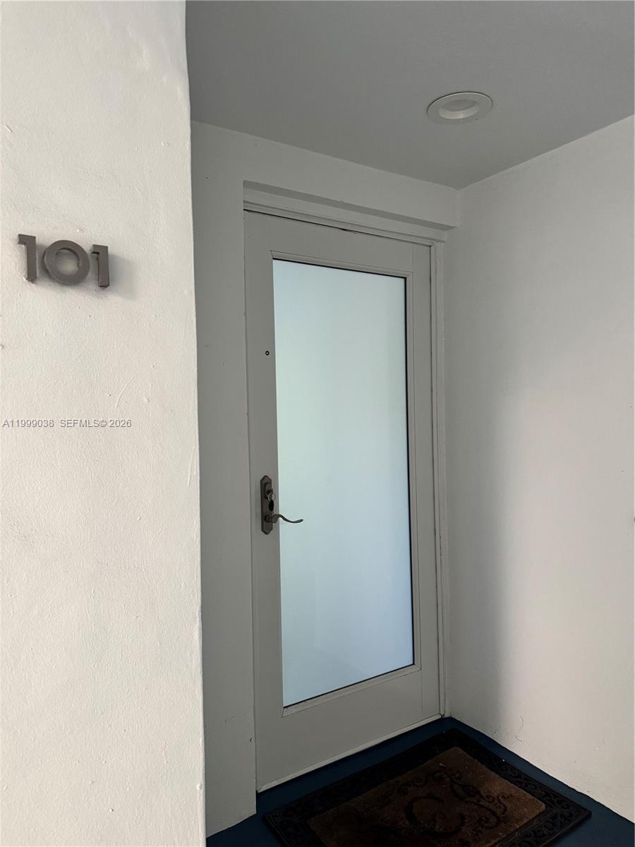 ROND POINT CONDO - Residential