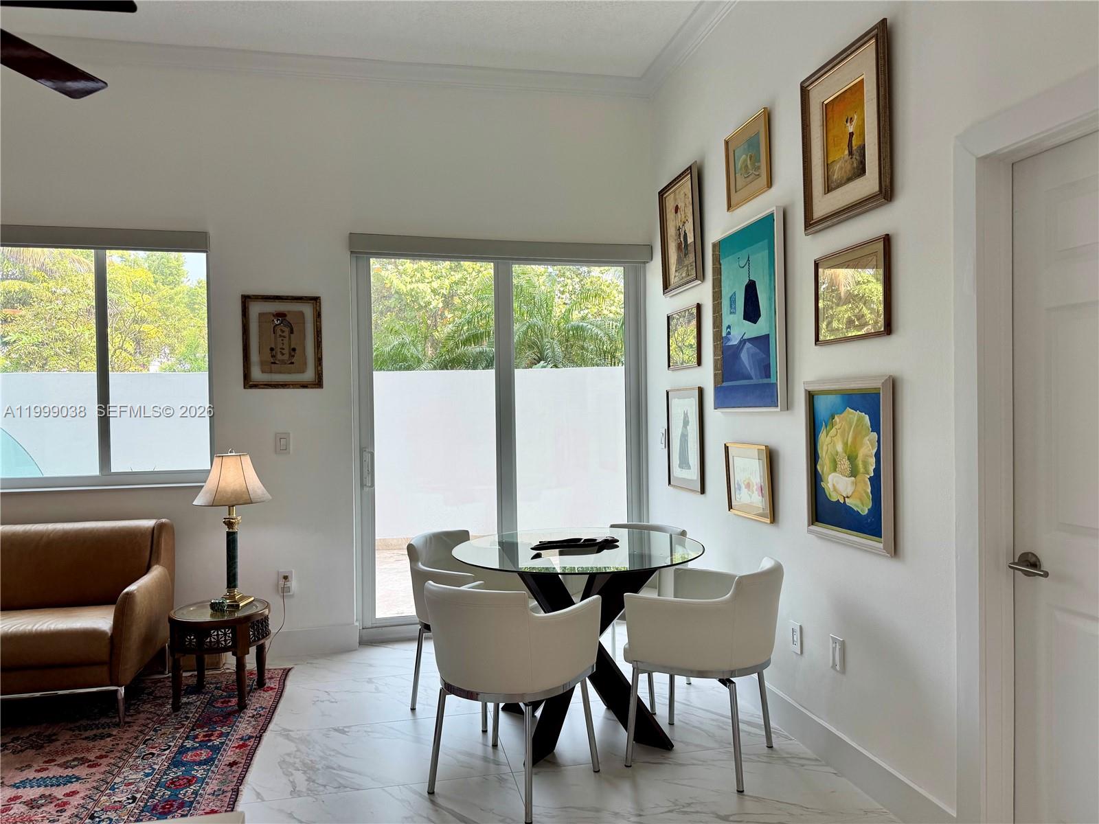 ROND POINT CONDO - Residential