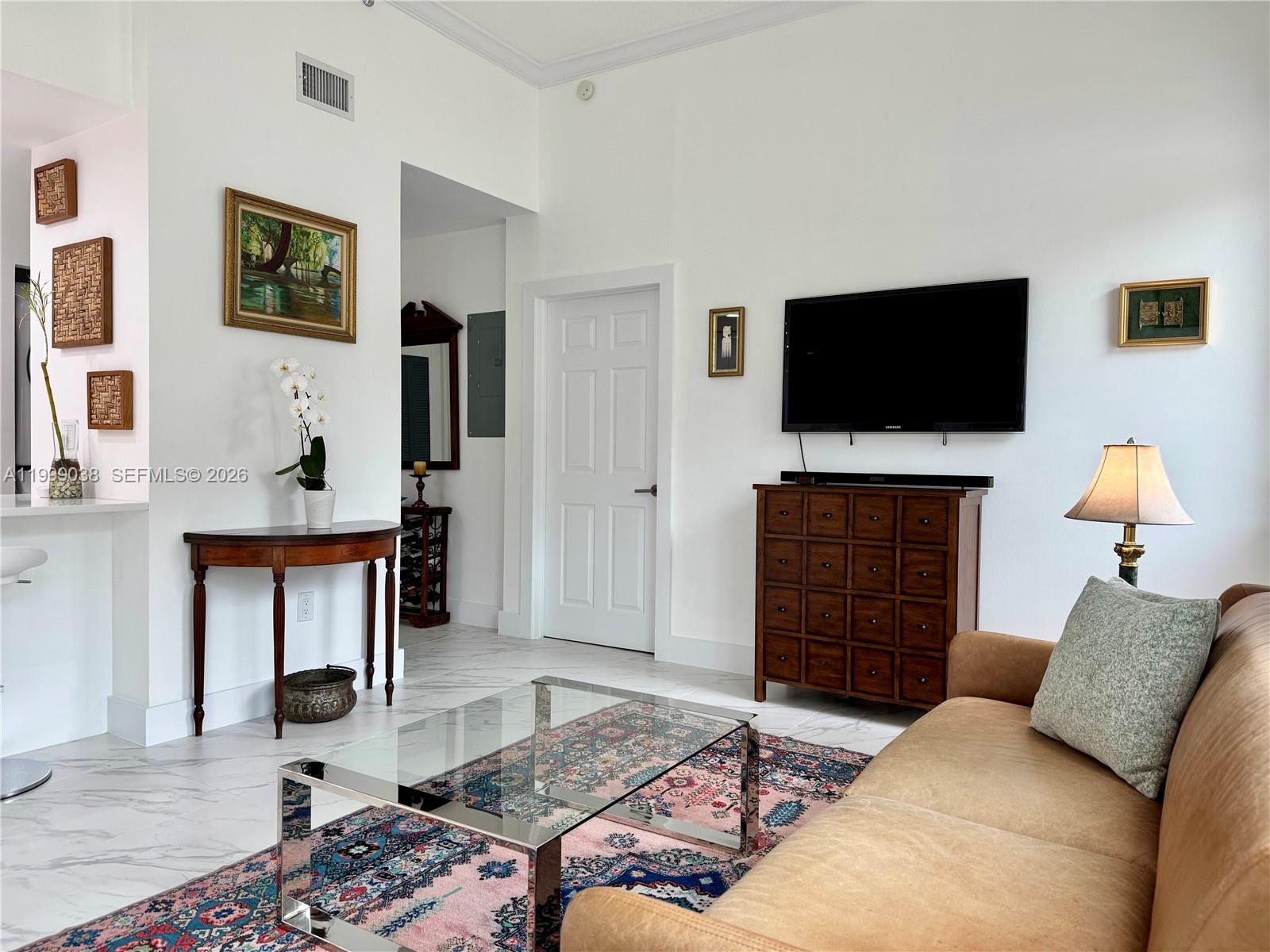 ROND POINT CONDO - Residential