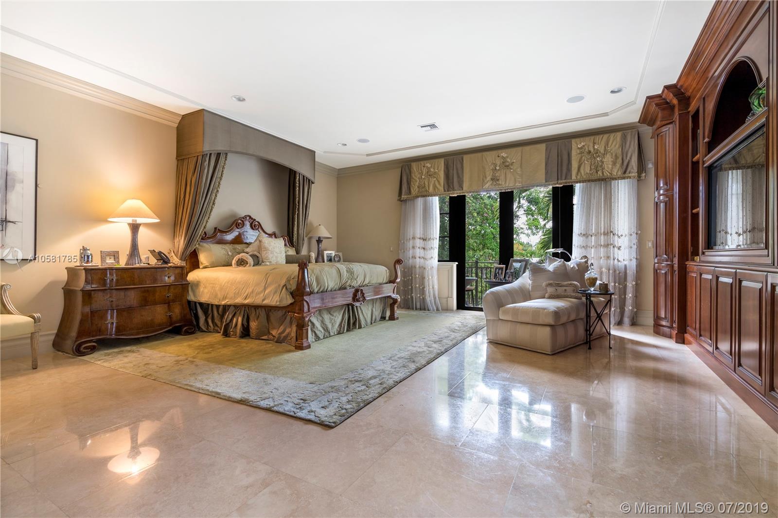 GRANADA PARK AMD - Residential