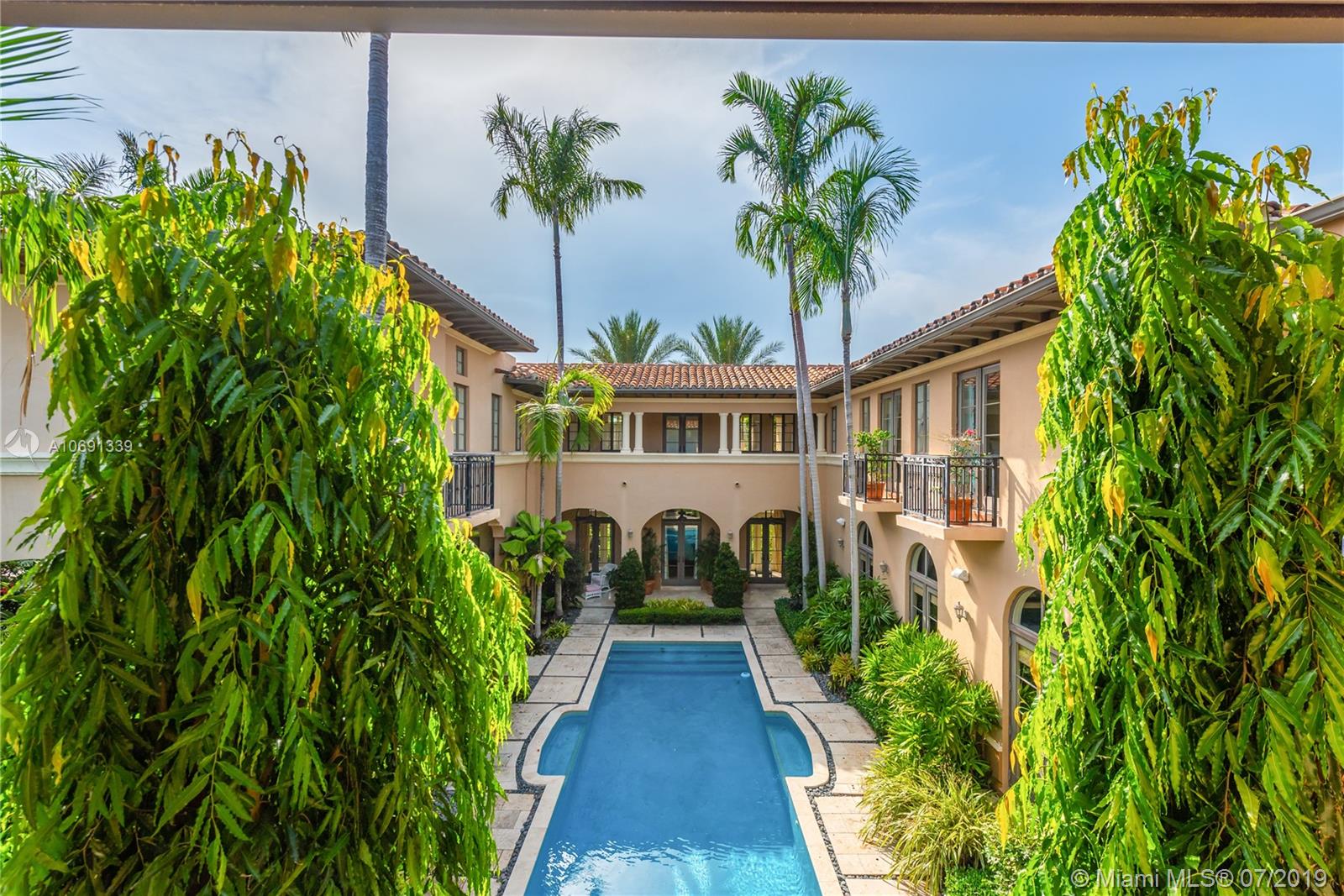 CAPE FLORIDA - Residential