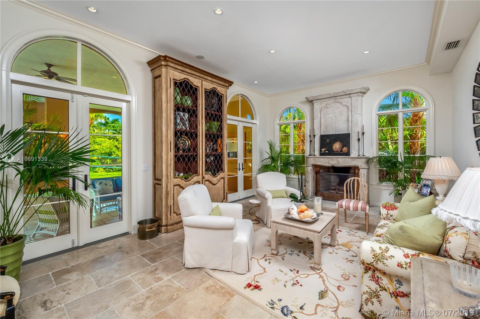 CAPE FLORIDA - Residential