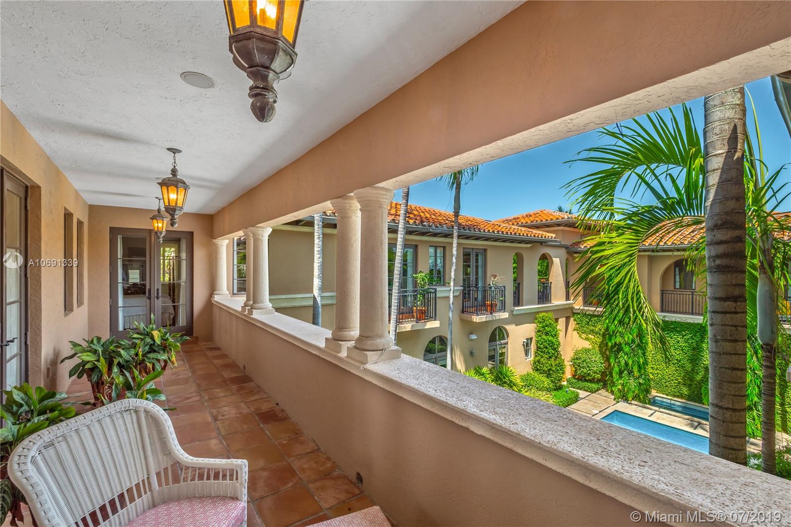 CAPE FLORIDA - Residential