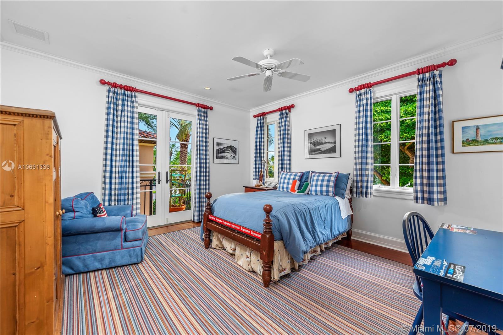 CAPE FLORIDA - Residential